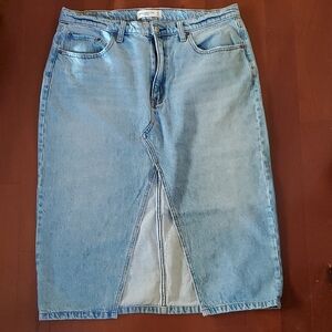 Abercrombie & Fitch Light Wash Denim Mid Skirt 14p